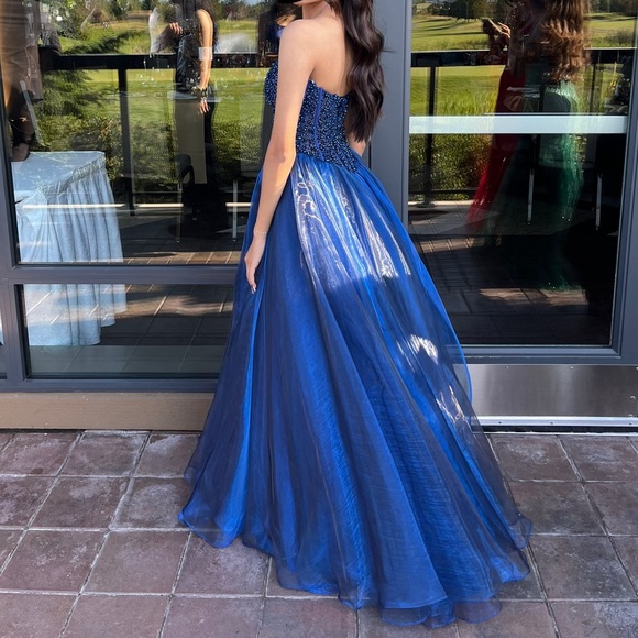 Sherri hill dress - Picture 3 of 3